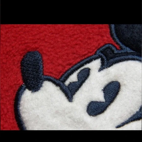 Vintage Disney Vibrant Red crewneck - Picture 6 of 6